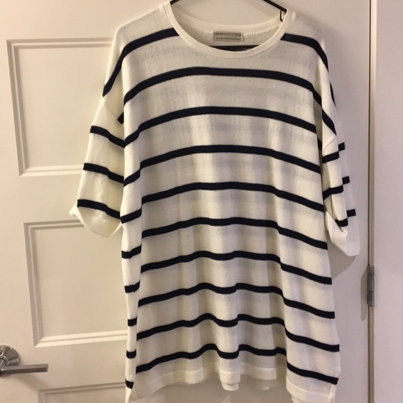 Urban Outfitters Sweaters - Urban Outfitters Short Sleeve Sweater